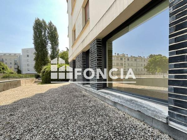 À vendre Local commercial 48.5 m² - Nantes 44300