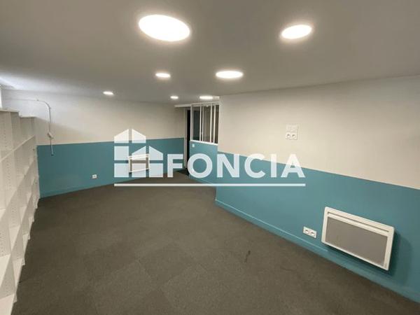 À vendre Local commercial 48.5 m² - Nantes 44300