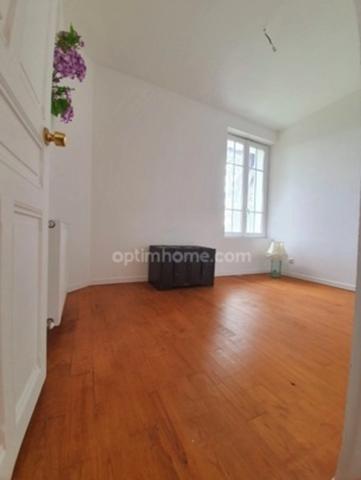 GRANDE PROPRIETE DE CARACTERE DE 8 PIECES A 17 km DE PARIS, PROCHE D'ENGHIENS-LES-BAINS