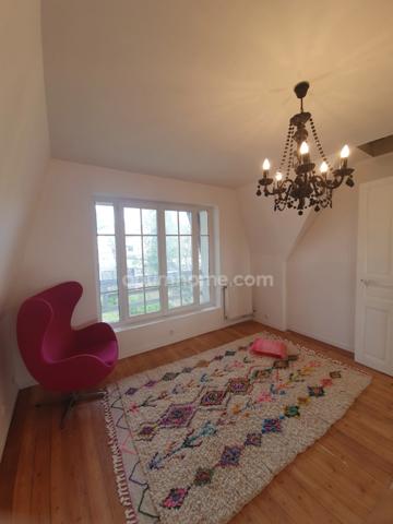 GRANDE PROPRIETE DE CARACTERE DE 8 PIECES A 17 km DE PARIS, PROCHE D'ENGHIENS-LES-BAINS