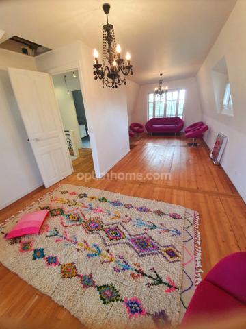 GRANDE PROPRIETE DE CARACTERE DE 8 PIECES A 17 km DE PARIS, PROCHE D'ENGHIENS-LES-BAINS