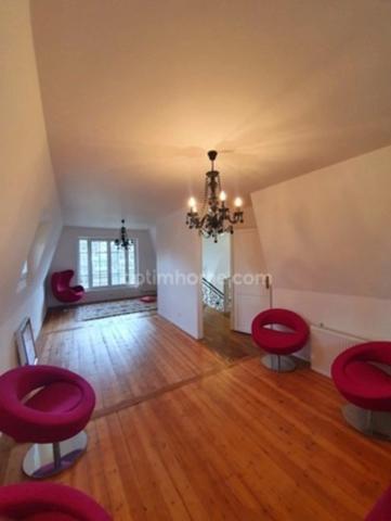 GRANDE PROPRIETE DE CARACTERE DE 8 PIECES A 17 km DE PARIS, PROCHE D'ENGHIENS-LES-BAINS