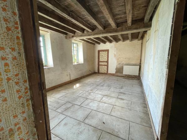 Maison de village à rénover 35000€