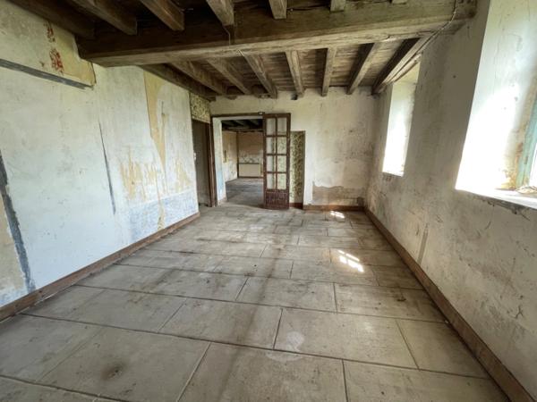 Maison de village à rénover 35000€