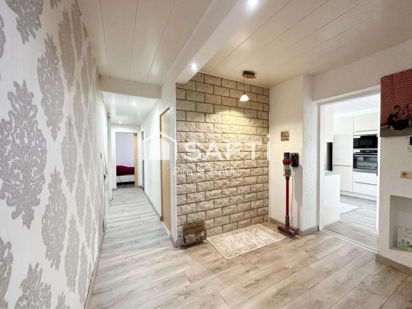 Appartement 4 pièces de 84 m² avec ascenseur – Saint-Louis centre