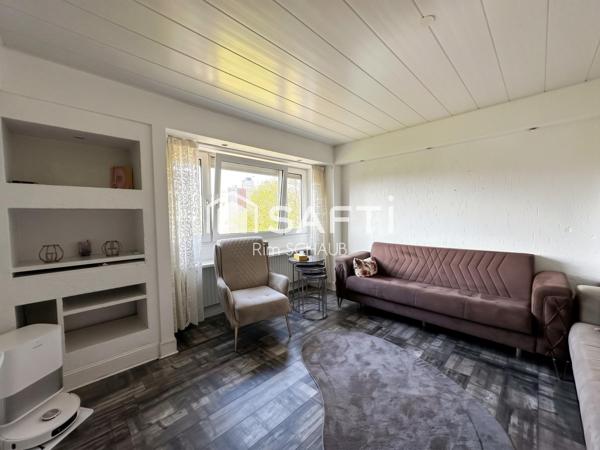 Appartement 4 pièces de 84 m² avec ascenseur – Saint-Louis centre