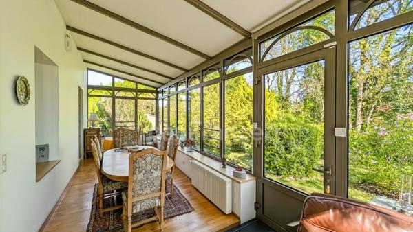 Dpt Saône et Loire (71), à vendre à 15 mn de St Marcel Villa de 163 m² et Maison ou Gite de 95 m² terrain de 4000 m²