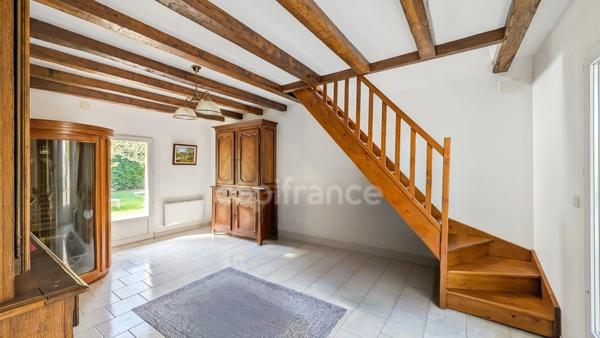 Dpt Saône et Loire (71), à vendre à 15 mn de St Marcel Villa de 163 m² et Maison ou Gite de 95 m² terrain de 4000 m²