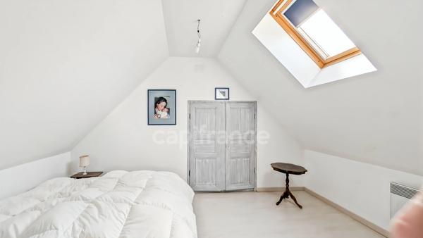 Dpt Saône et Loire (71), à vendre à 15 mn de St Marcel Villa de 163 m² et Maison ou Gite de 95 m² terrain de 4000 m²