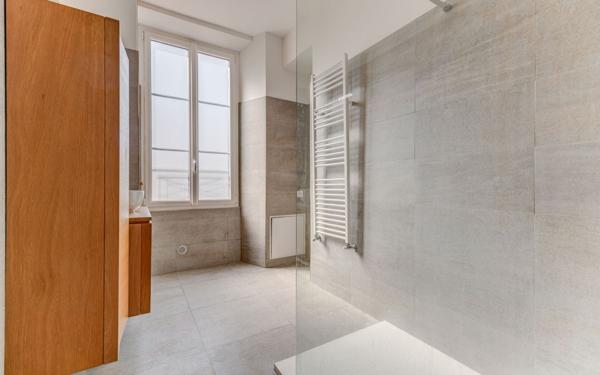 Appartement à vendre    3 pièces • 64,24 m2 Nice