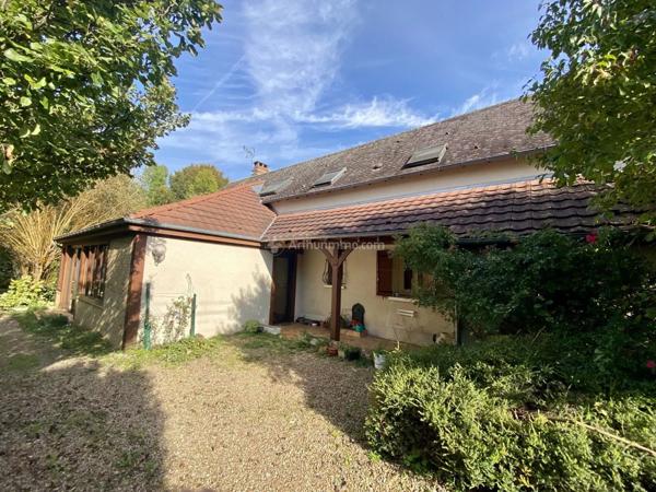 Vente Maison 7 pièces 198 m2 à La Chartre-sur-le-Loir