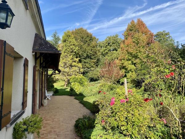 Vente Maison 7 pièces 198 m2 à La Chartre-sur-le-Loir