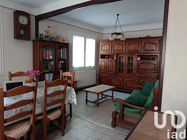 Maison à vendre 8 pièces 187 m² Saint-Paulet-de-Caisson