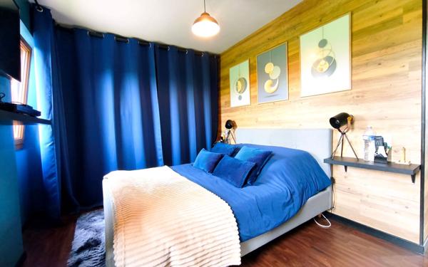 Maison à vendre    5 pièces •  Montaigu-la-Brisette