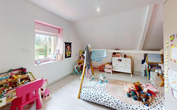 Maison à vendre    5 pièces •  Montaigu-la-Brisette