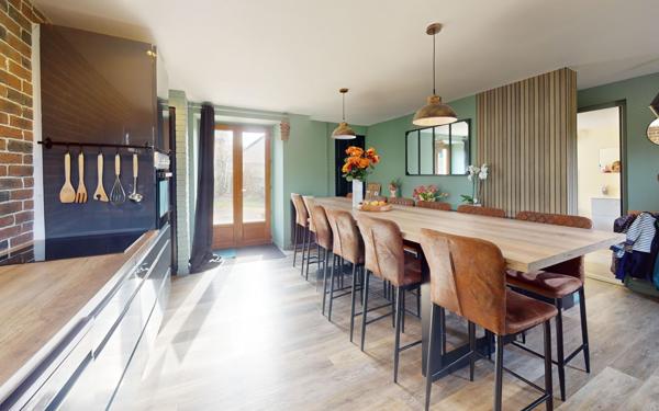 Maison à vendre    5 pièces •  Montaigu-la-Brisette