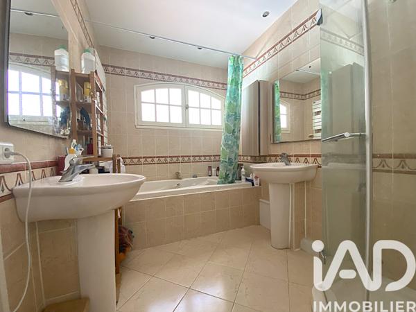 Maison à vendre 6 pièces 152 m² Cestas