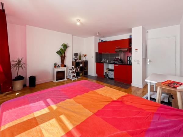 Marseille (13002) Studio meublé en parfait état – Rue de la République
