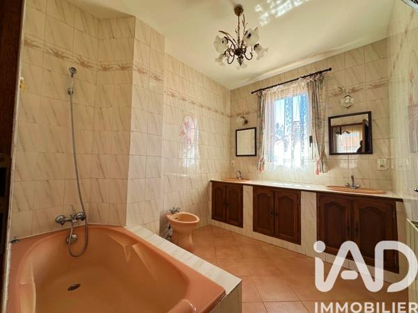 Maison à vendre 5 pièces 166 m² Marseille 9