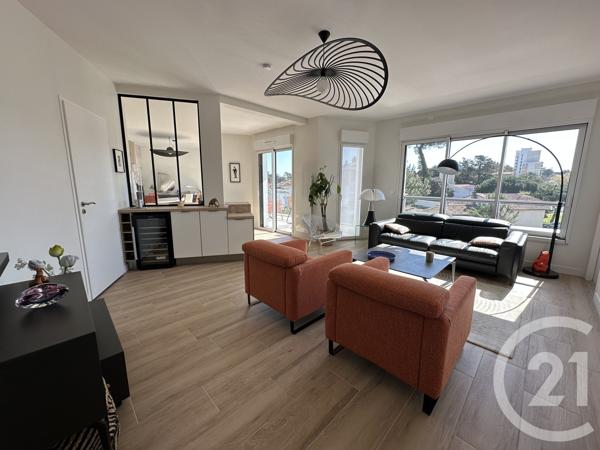 Appartement F3 à vendre  3 pièces - 76,05 m 2   ROYAN  - 17