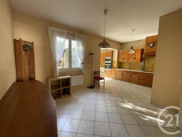 Appartement F3 à vendre  3 pièces - 76,05 m 2   ROYAN  - 17