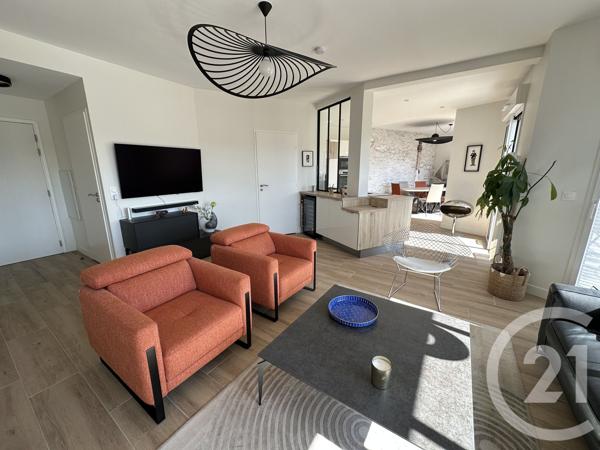 Appartement F3 à vendre  3 pièces - 76,05 m 2   ROYAN  - 17