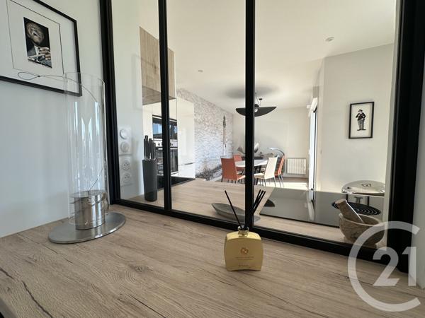 Appartement F3 à vendre  3 pièces - 76,05 m 2   ROYAN  - 17