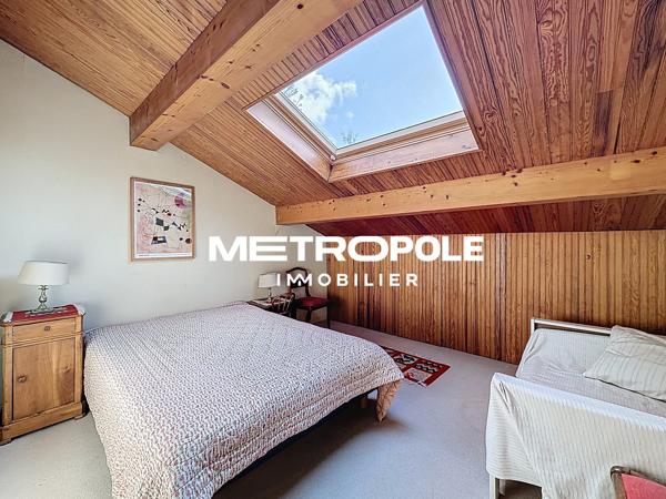 Maison 8 pièce(s) 7 chambre(s) 184 m²