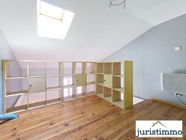 Orange (84100) À vendre – Maison de ville avec garage et cour – Proche lycée de l'Arc à Orange