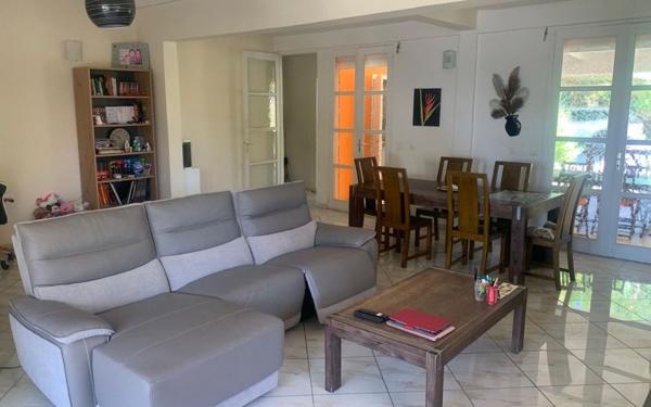 Maison à vendre    4 pièces • 124,62 m2 Petit-Bourg