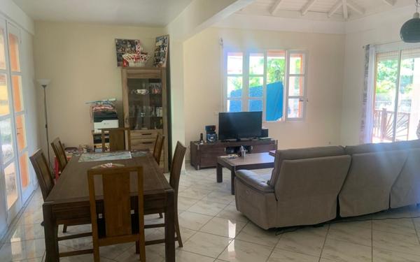 Maison à vendre    4 pièces • 124,62 m2 Petit-Bourg