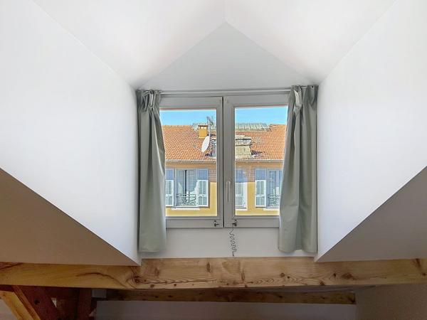 Nice (06000) NICE LIBERATION - 2P DERNIER ETAGE