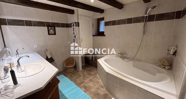 À vendre Maison 5 pièces 238 m² - Neydens 74160