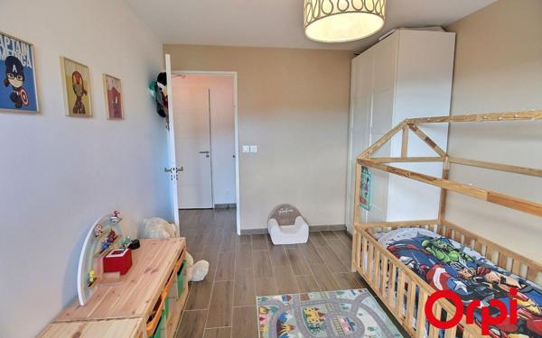 Appartement à vendre    4 pièces • 80 m2 Marseille 11