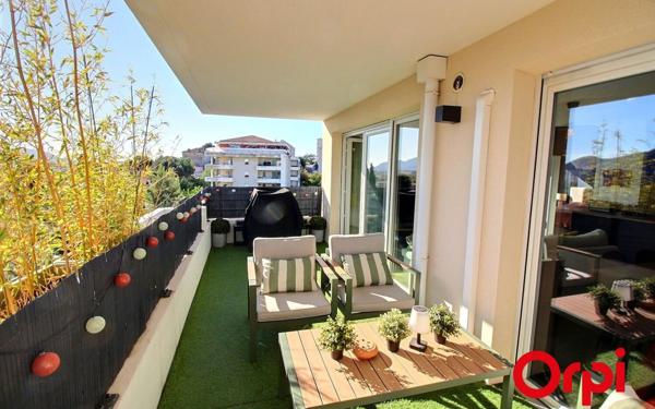 Appartement à vendre    4 pièces • 80 m2 Marseille 11