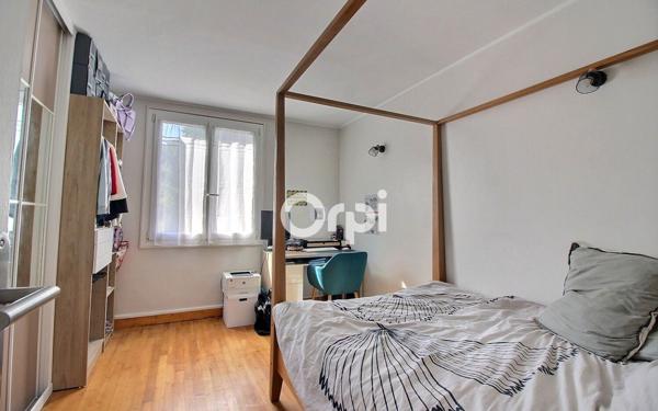 Appartement à vendre    3 pièces • 54 m2 Viry-Châtillon