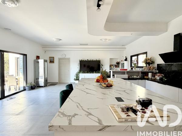 Maison à vendre 5 pièces 128 m² Nîmes
