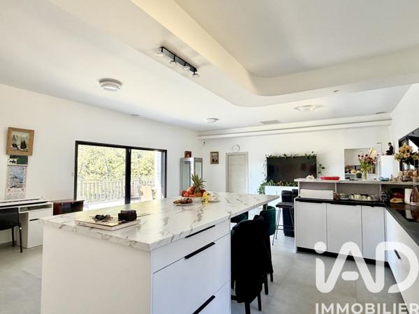 Maison à vendre 5 pièces 128 m² Nîmes
