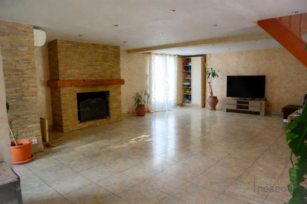 Maison à ROQUEVAIRE (13360)