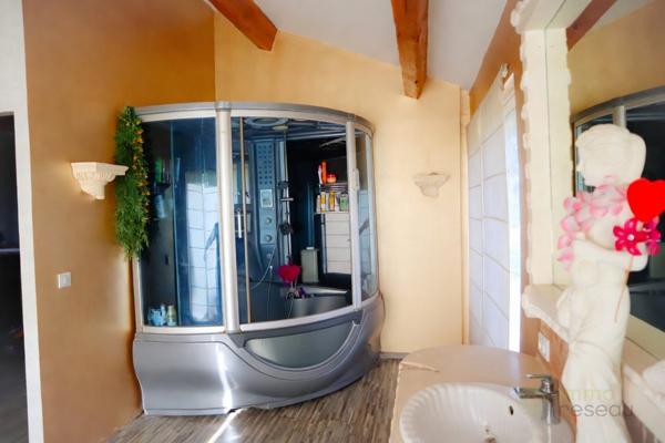 Maison à ROQUEVAIRE (13360)