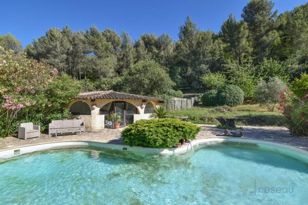 Maison à ROQUEVAIRE (13360)