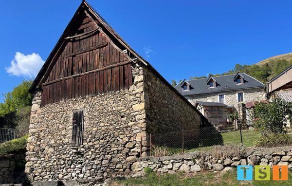 Rare : superbe grange en montagne !