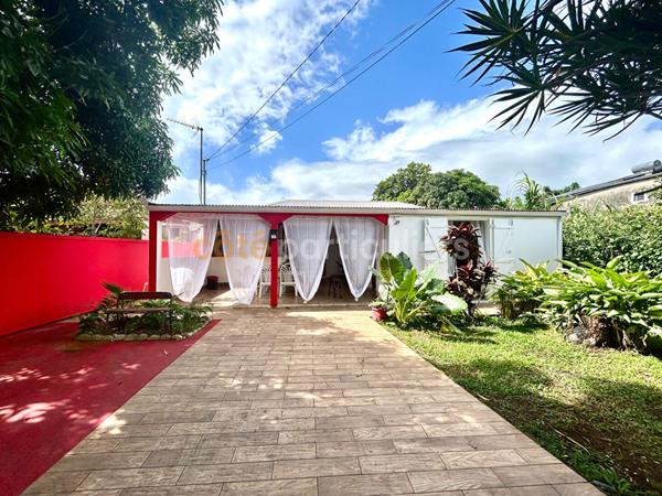 Vente Maison91 m² - 5 Pièces - SAINTE ROSE (97115)