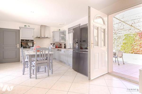 Maison T5 avec garage et piscine à Puget Ville 