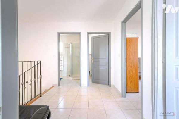 Maison T5 avec garage et piscine à Puget Ville 