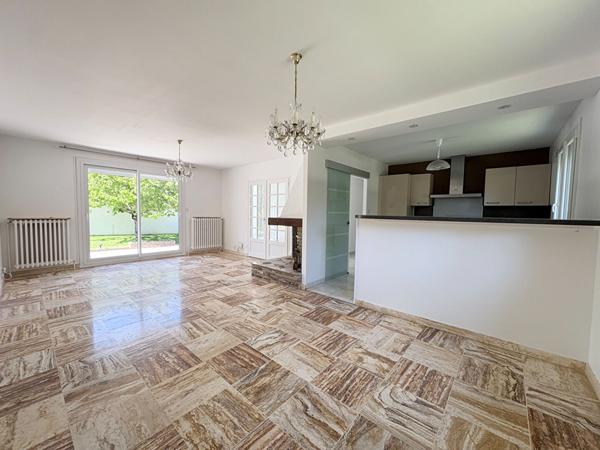Maison Plaisir 5 pièce(s) 91 m2 -
