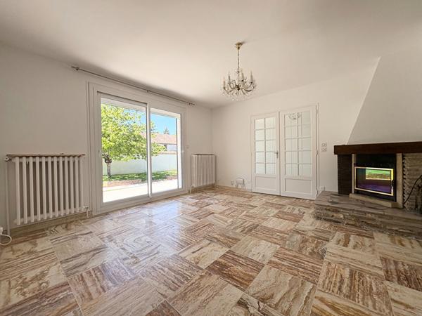 Maison Plaisir 5 pièce(s) 91 m2 -