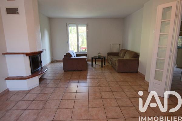 Maison à vendre 5 pièces 96 m² Savigny-le-Temple