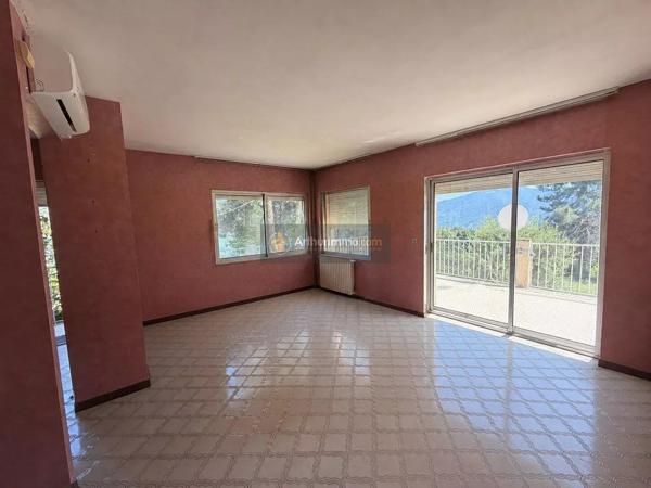 Vente                                                      Maison de village
                        
                     4 pièces                      83 m2                     à Piano