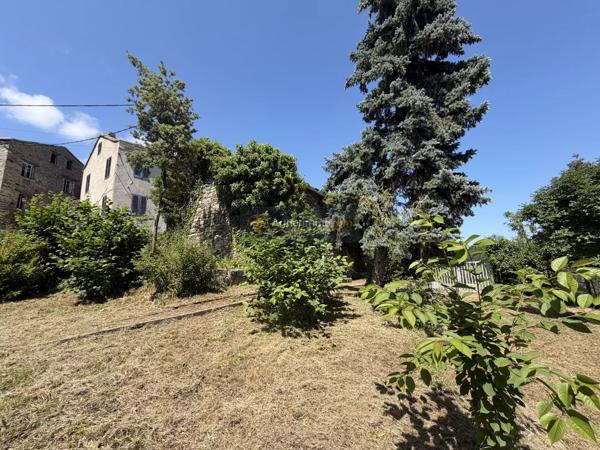 Vente                                                      Maison de village
                        
                     4 pièces                      83 m2                     à Piano